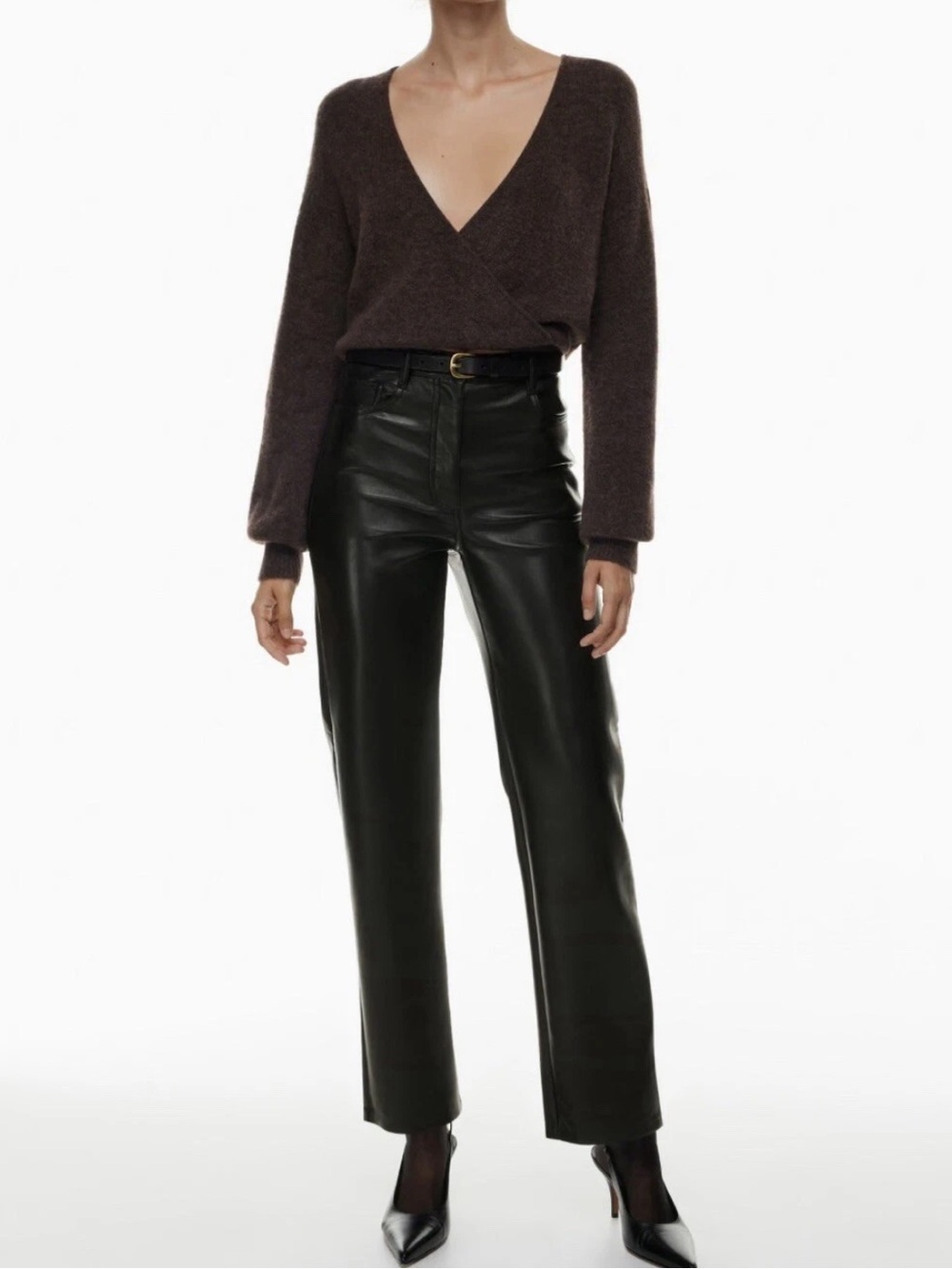 Aritzia Wilfred Straight Leg Vegan Leather Pants in Black Size 6